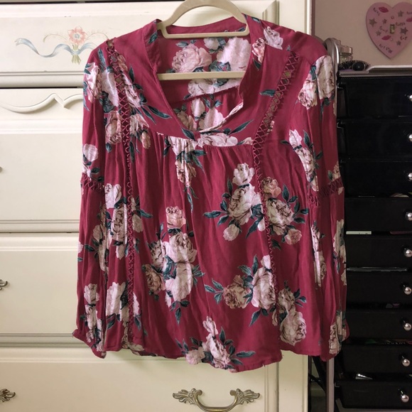Floral cut out long sleeve detailed top - Picture 1 of 1